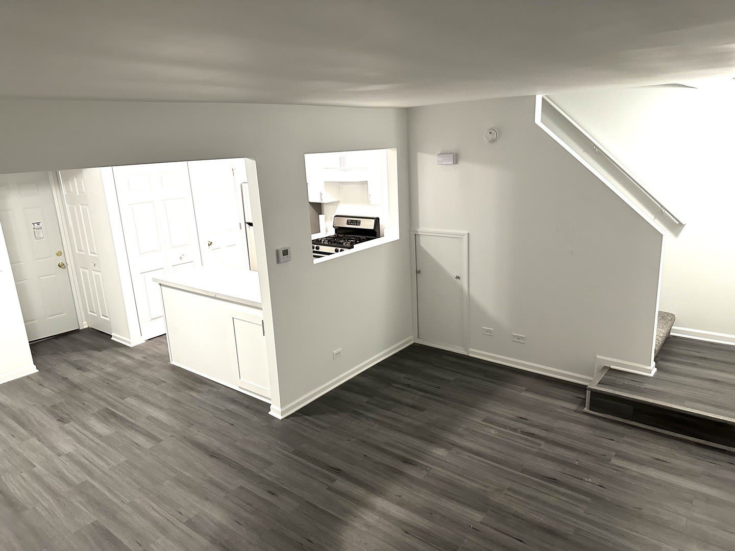 923 FOUR SEASONS Boulevard – photo 4
