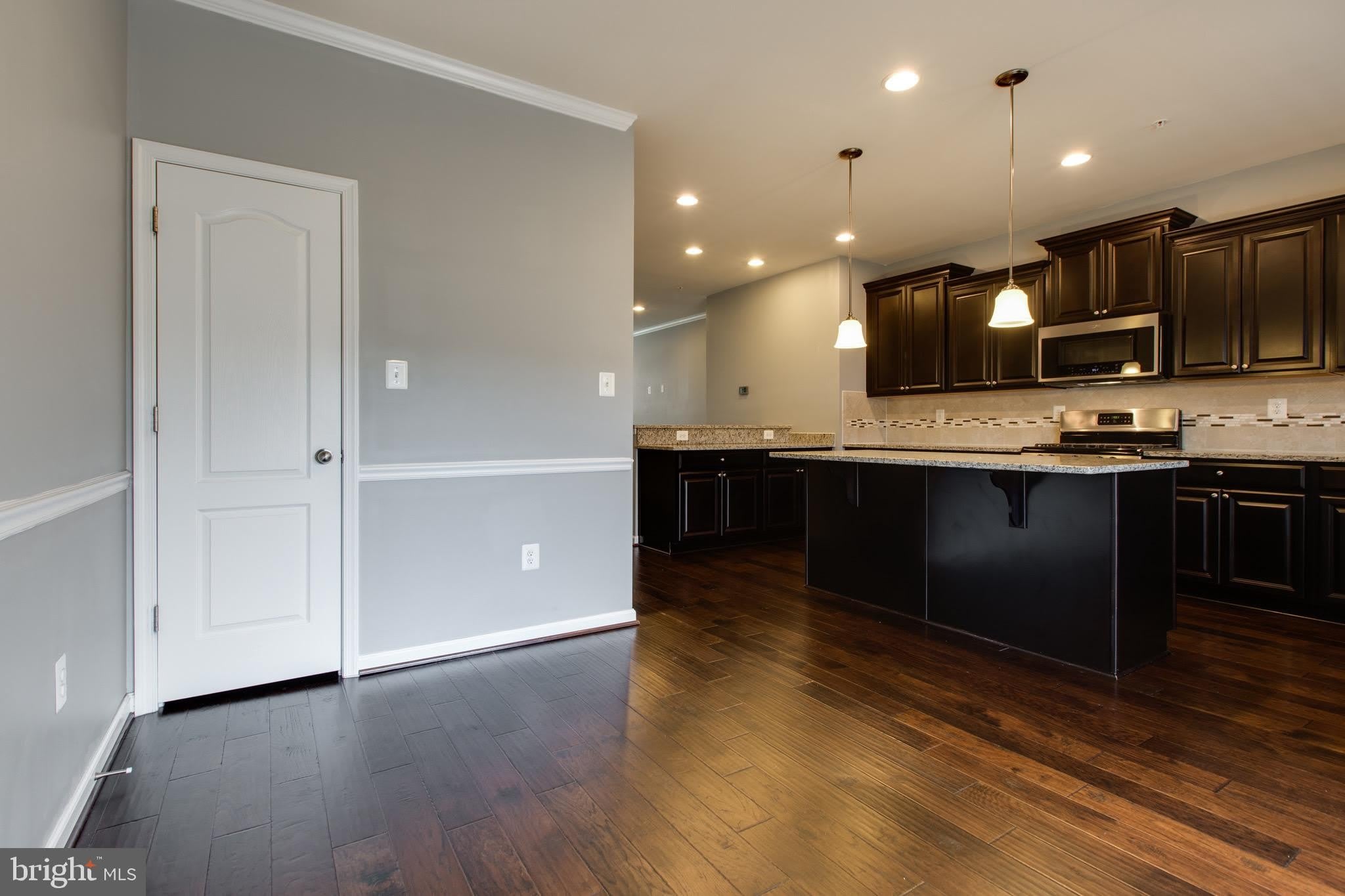 1314 HAWTHORN Drive – photo 5