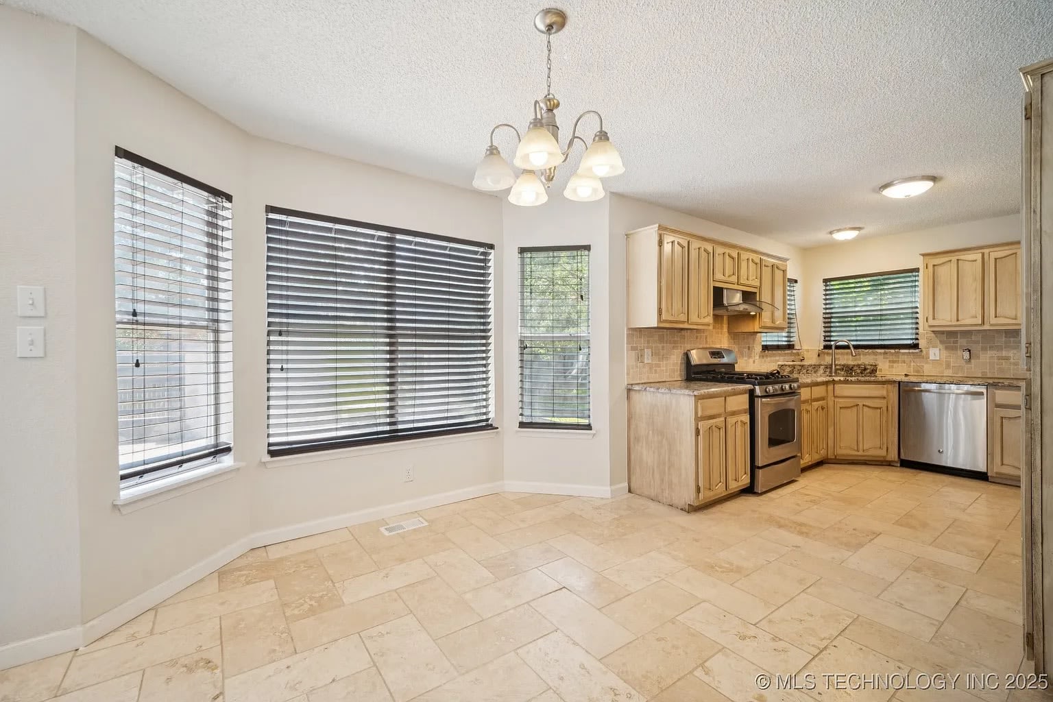 6603 South 107th East Avenue – photo 5
