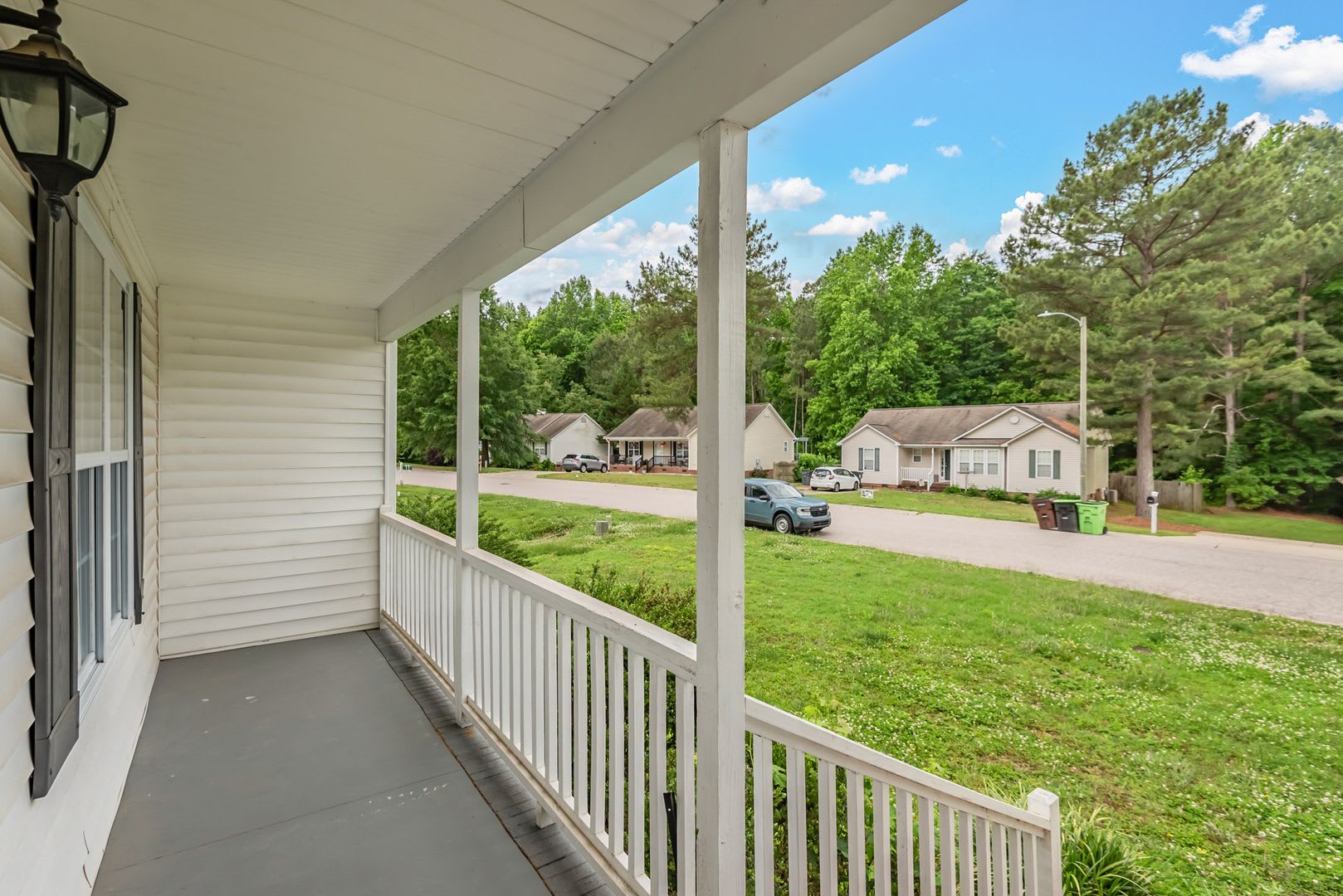 Single Family 3 bedroom plus a flex room- Available August 12th – photo 3
