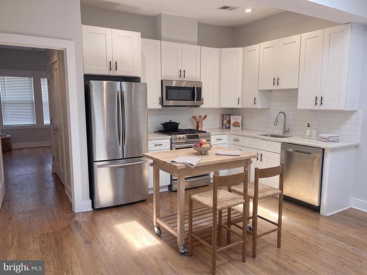 1627 HOLBROOK ST NE #3 – photo 4