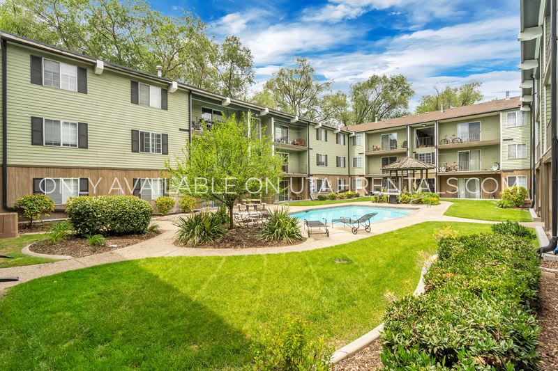 728 W 1720 N – photo 2