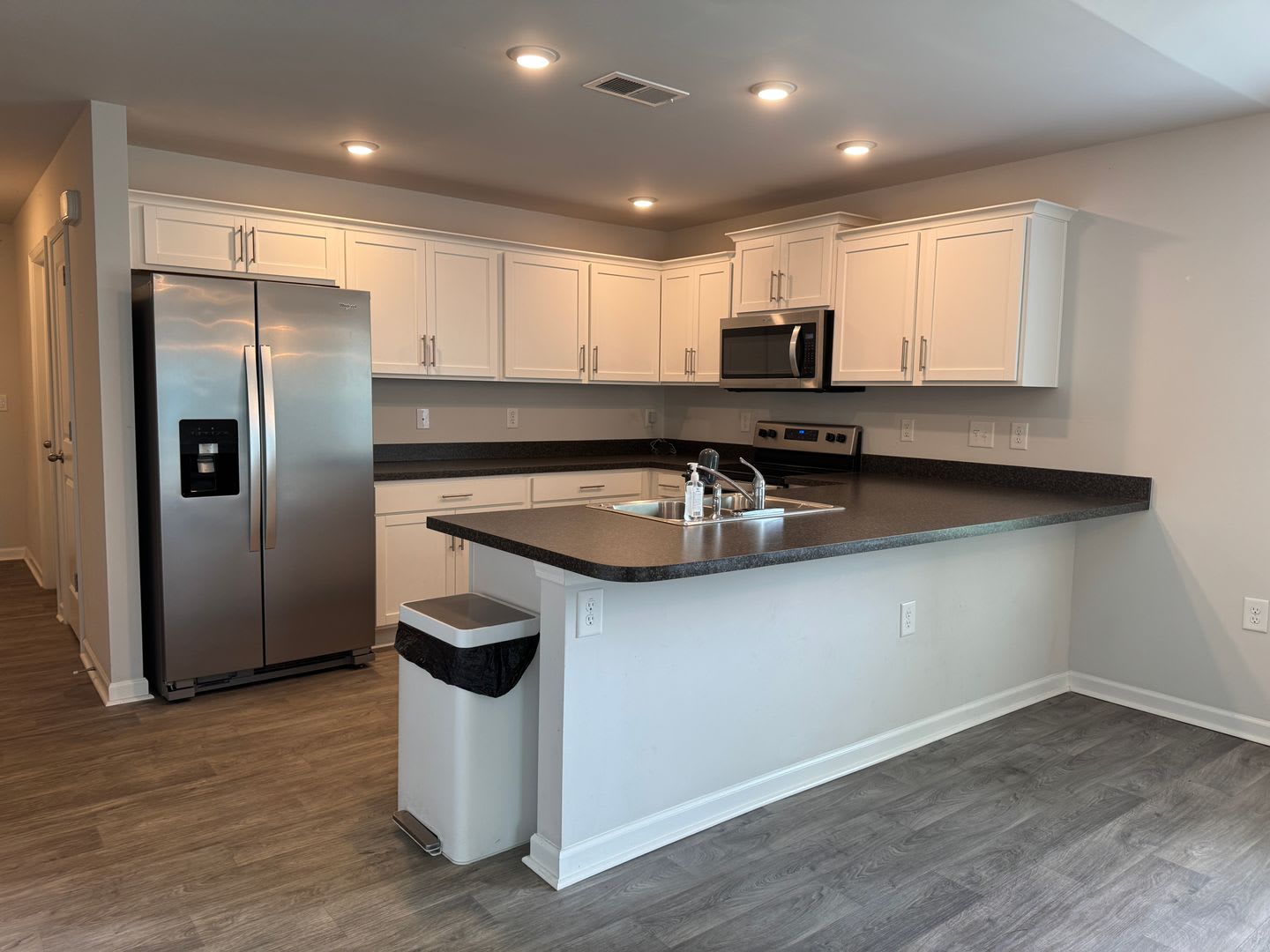 Charming Cul-de-Sac Home in Forest Oaks – photo 4