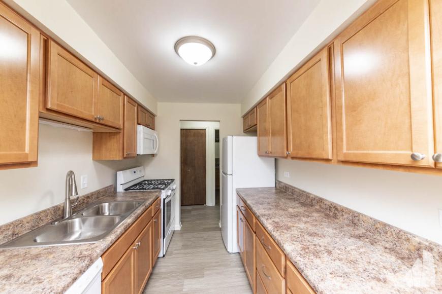 245 Main – photo 2