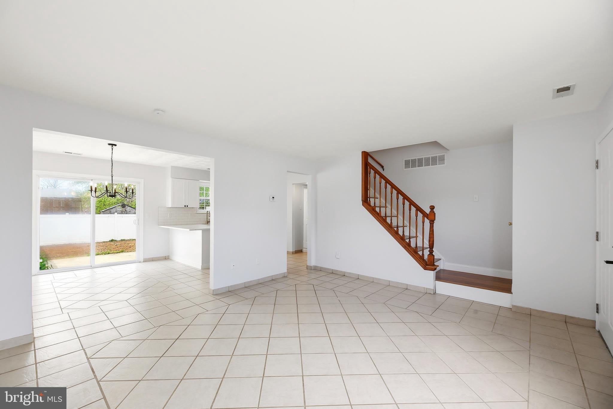 315 CATALANO Lane – photo 2