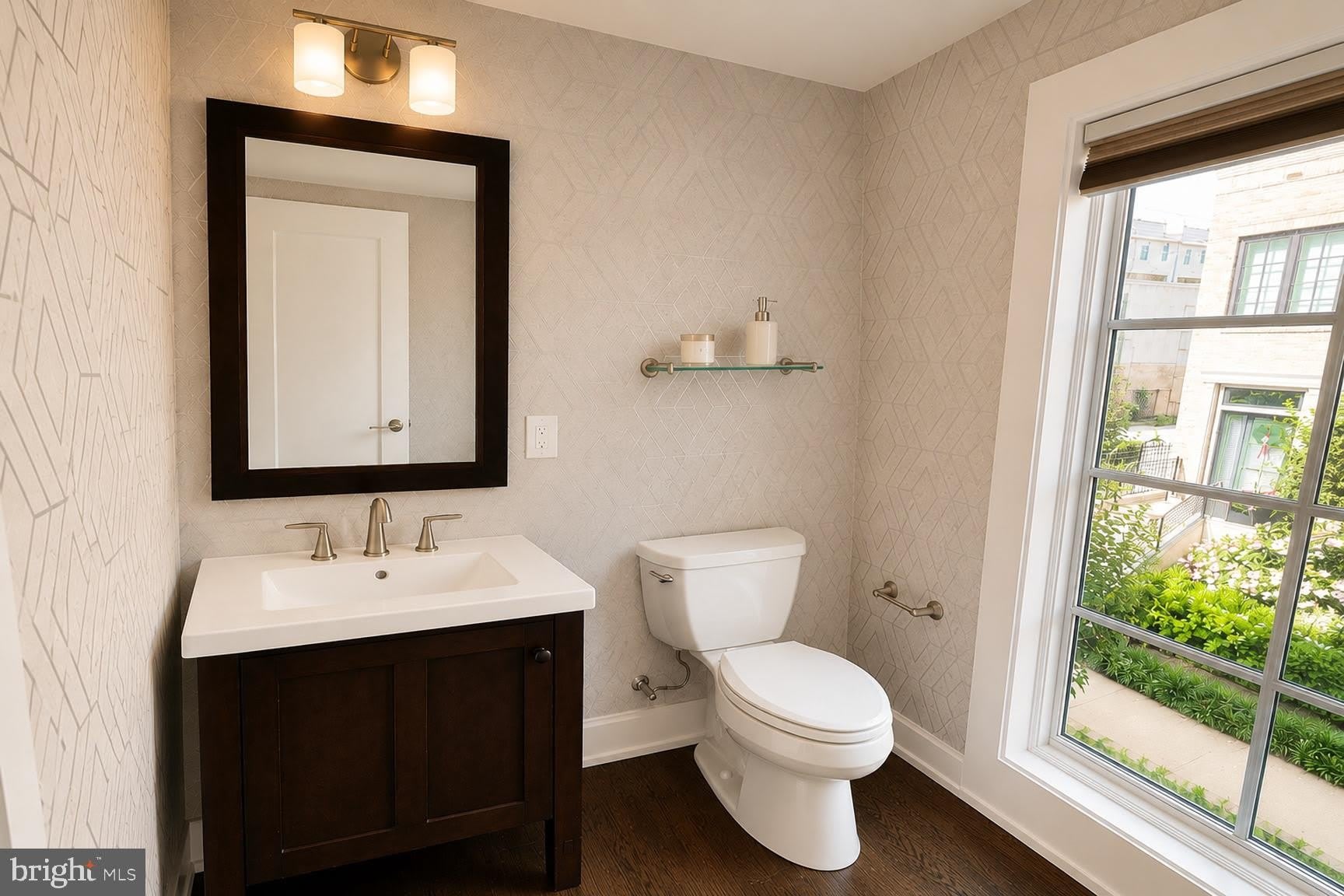 3723 CHEVY CHASE LAKE Drive – photo 5