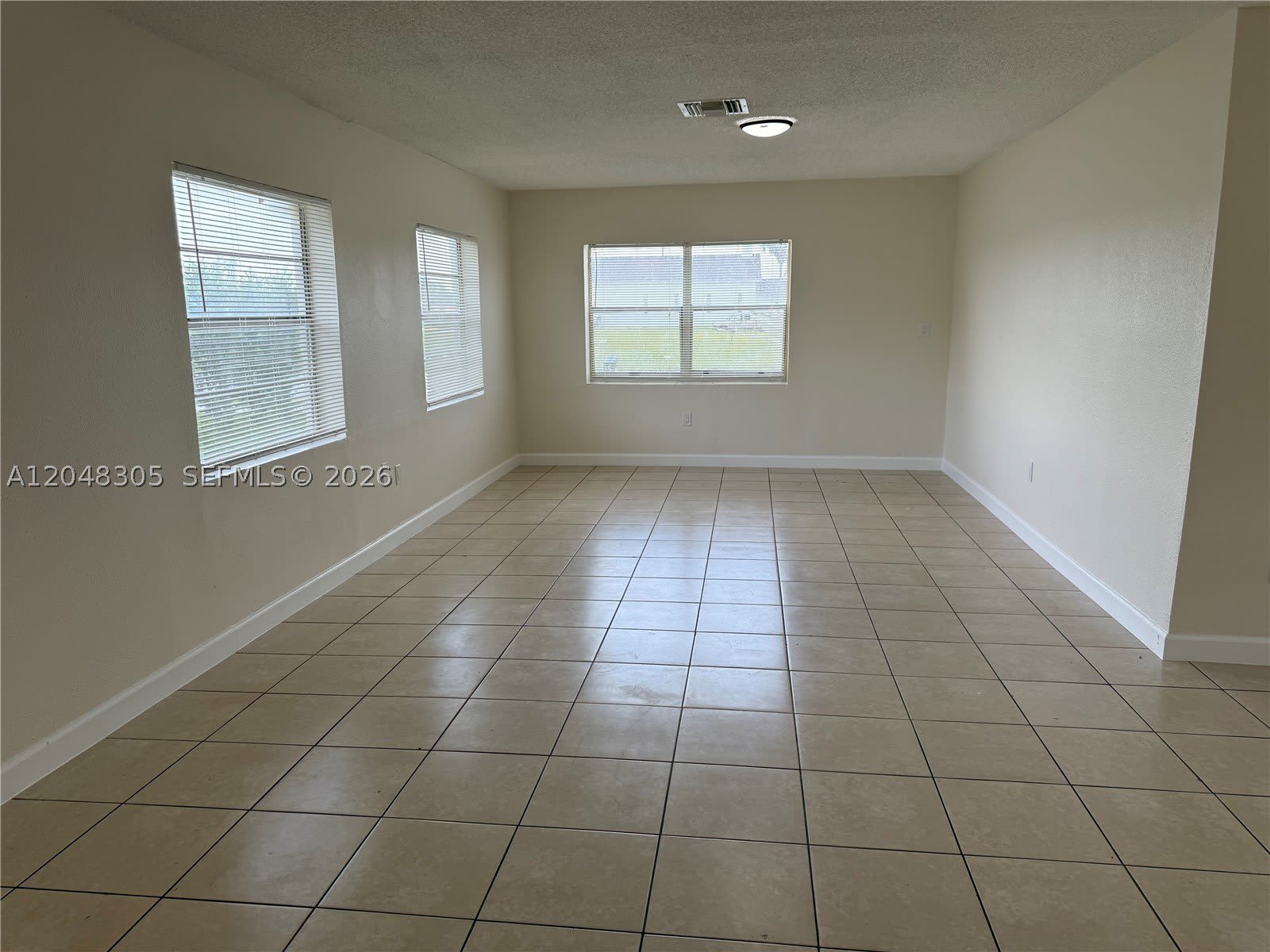 764 NW 5th St – photo 3