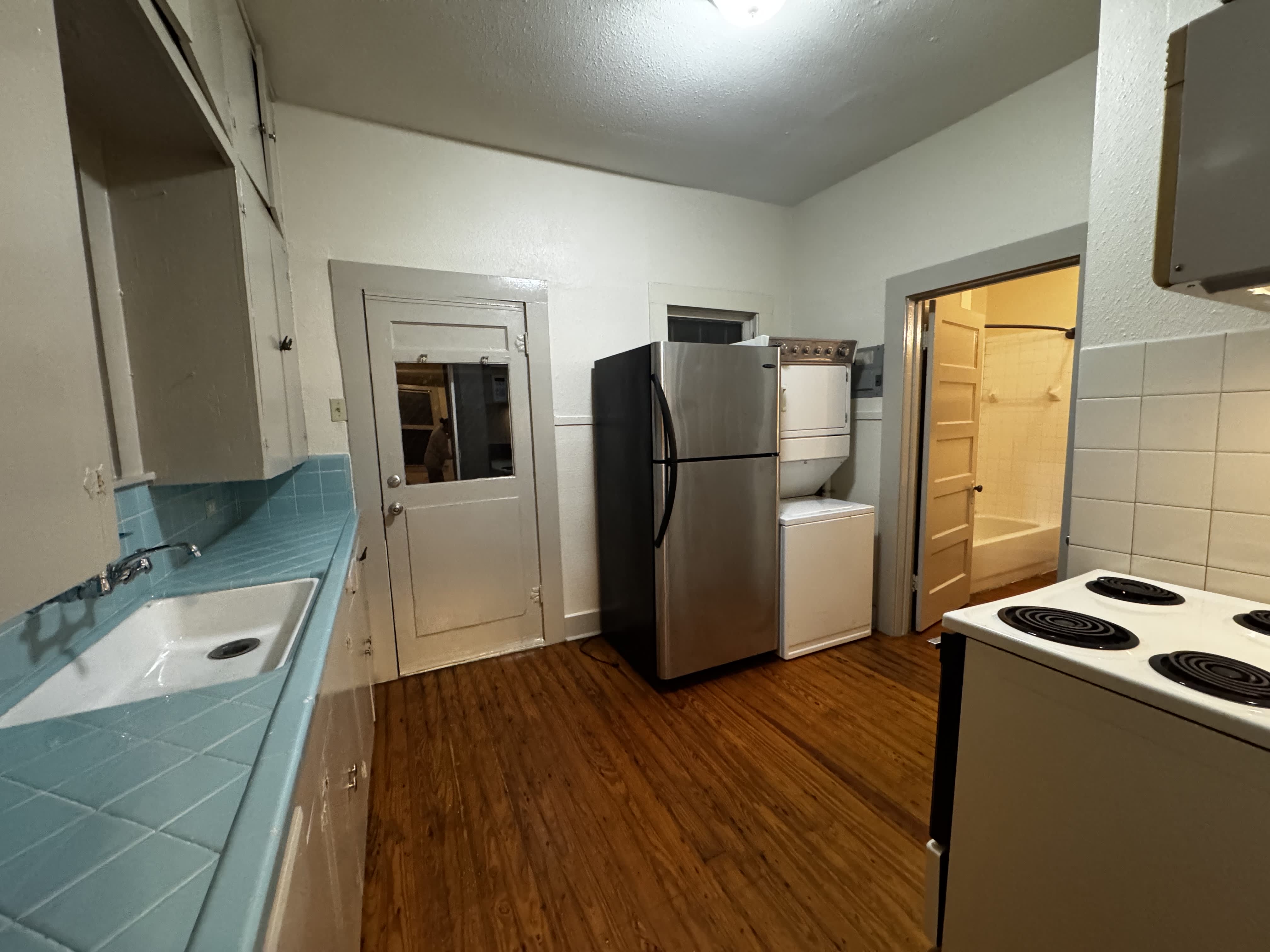 505 Wilmington Ave – photo 2