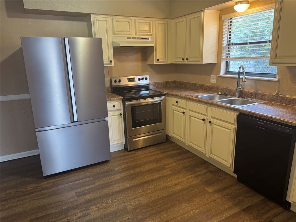 708 N 12th Place – photo 5