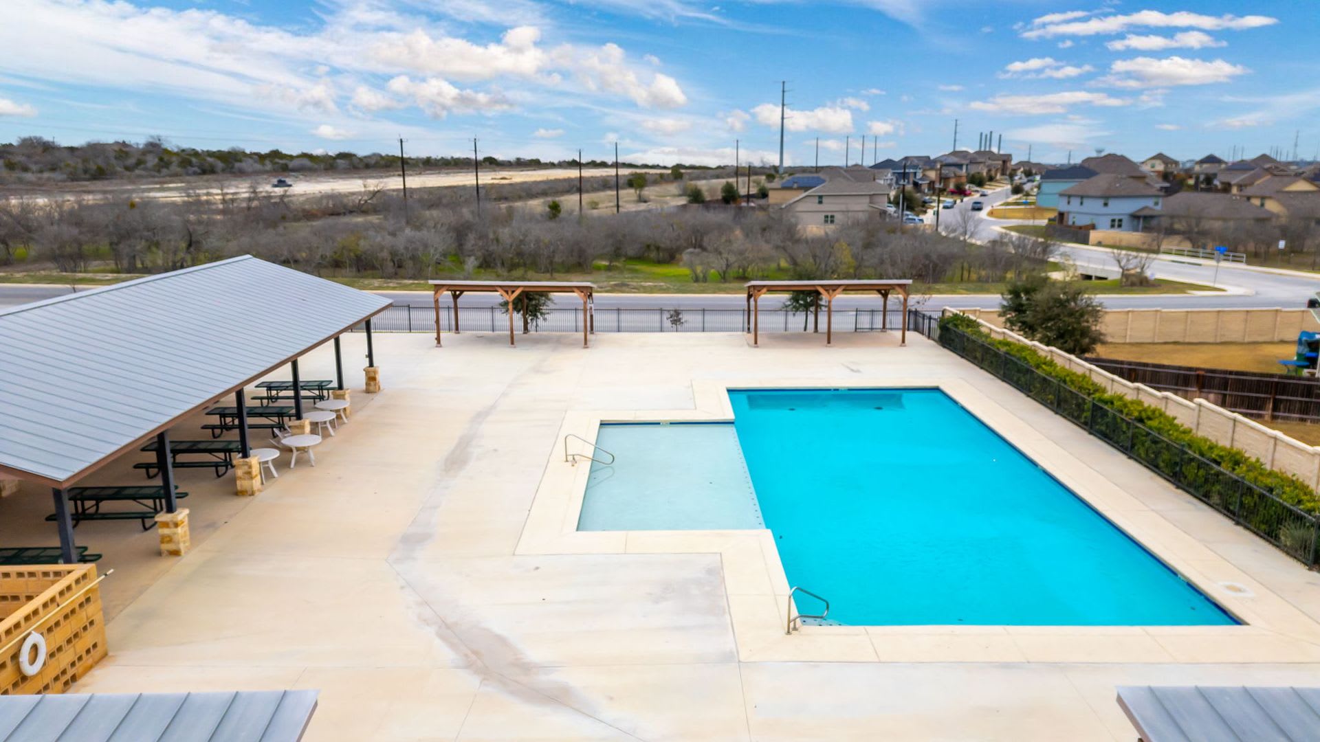 Luxury Living at Hunters Ranch – Now Leasing! – photo 2