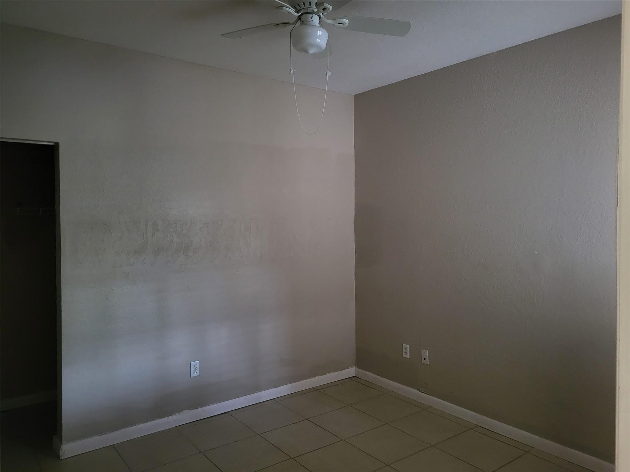 1957 Freeport Lane – photo 3