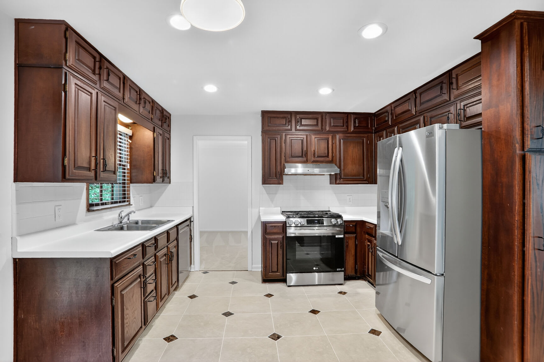 447 Cove Drive Northeast – photo 4