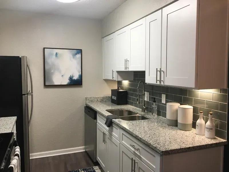 Latitude At Riverchase – photo 3