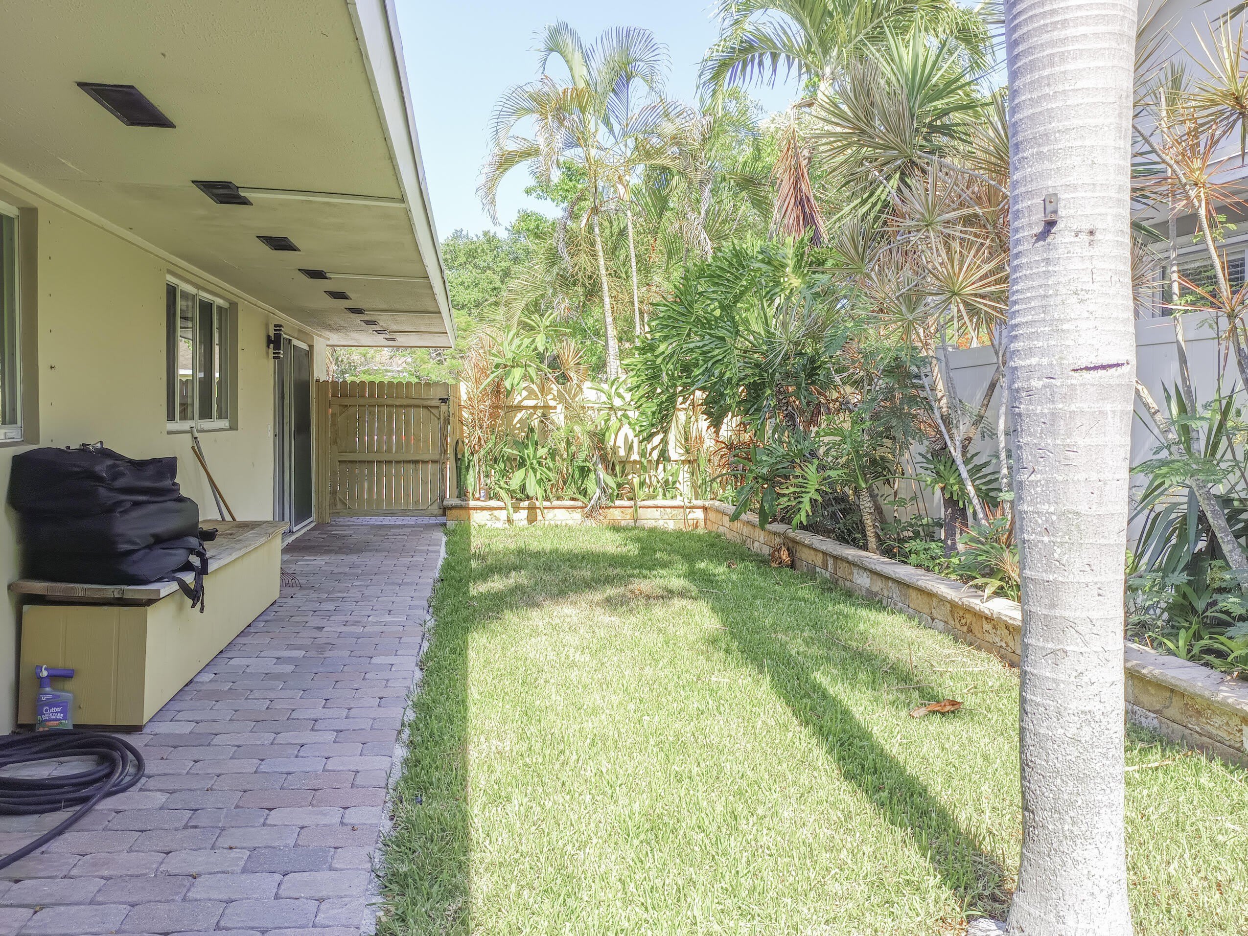 305 S Federal Highway – photo 1