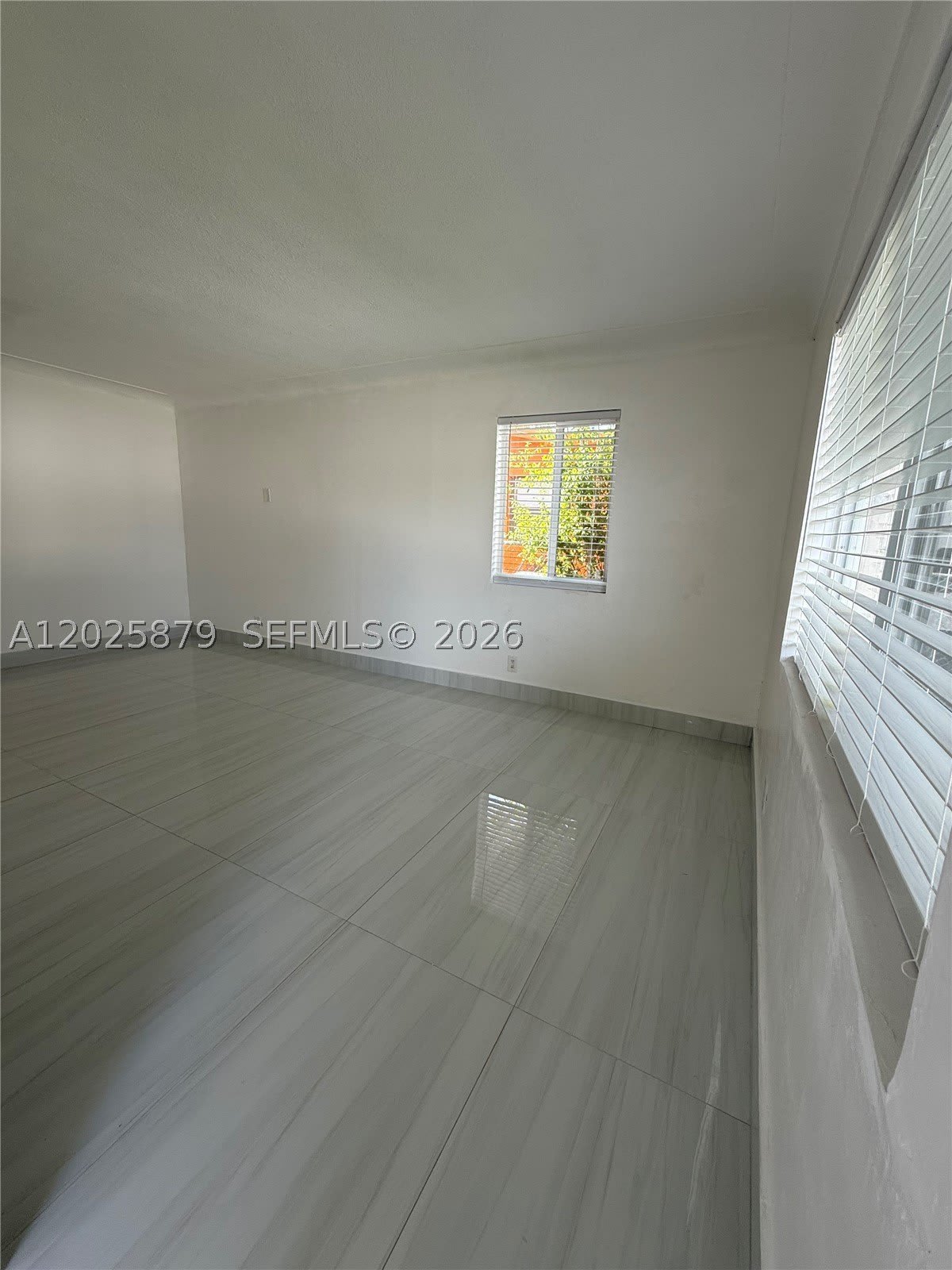 1816 Nw 25Th Ter – photo 5