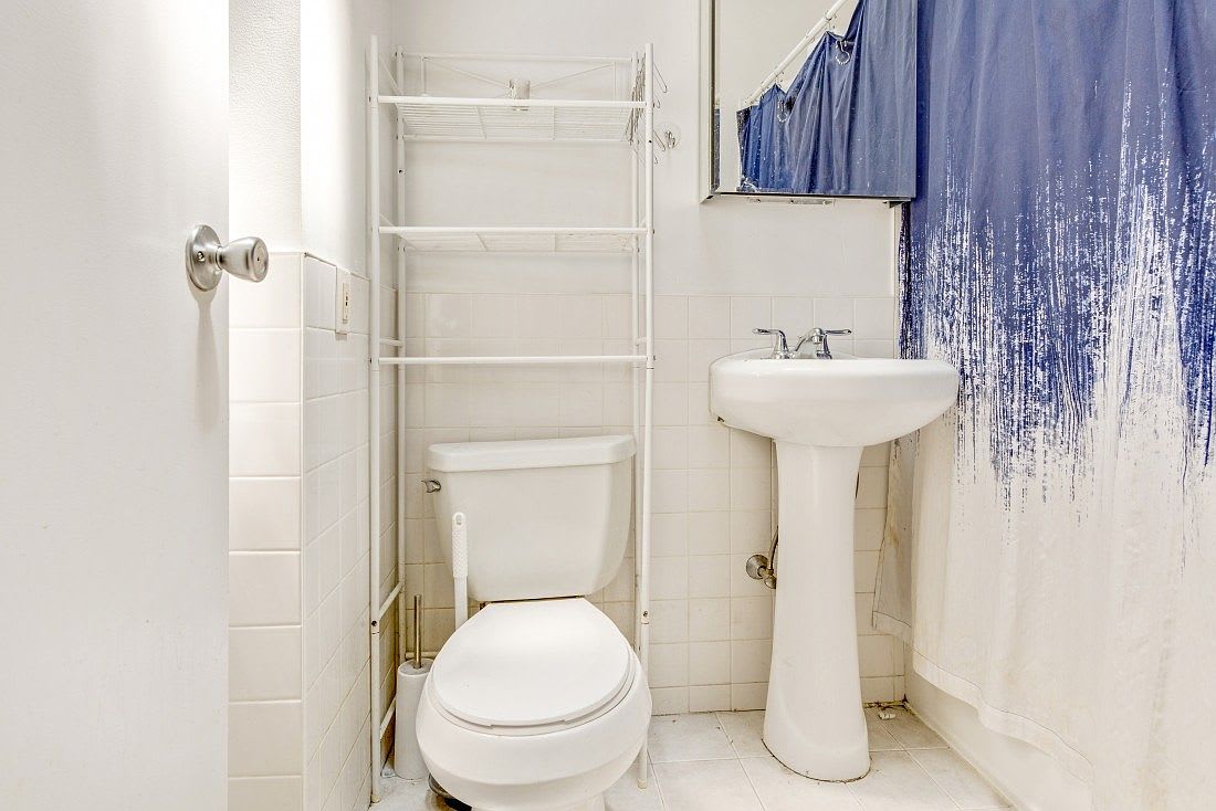 1688 York Ave Apt 4B – photo 5