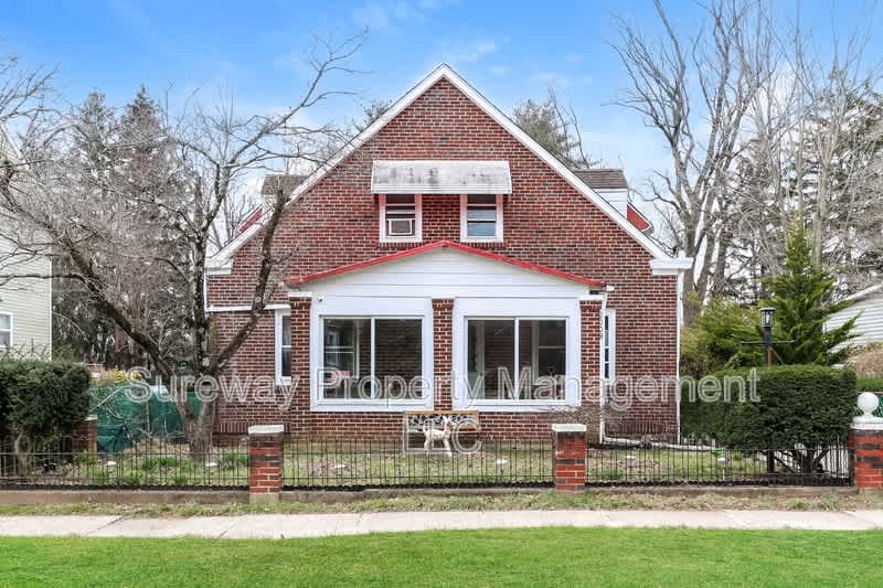 2009 East McGalliard Avenue – photo 1