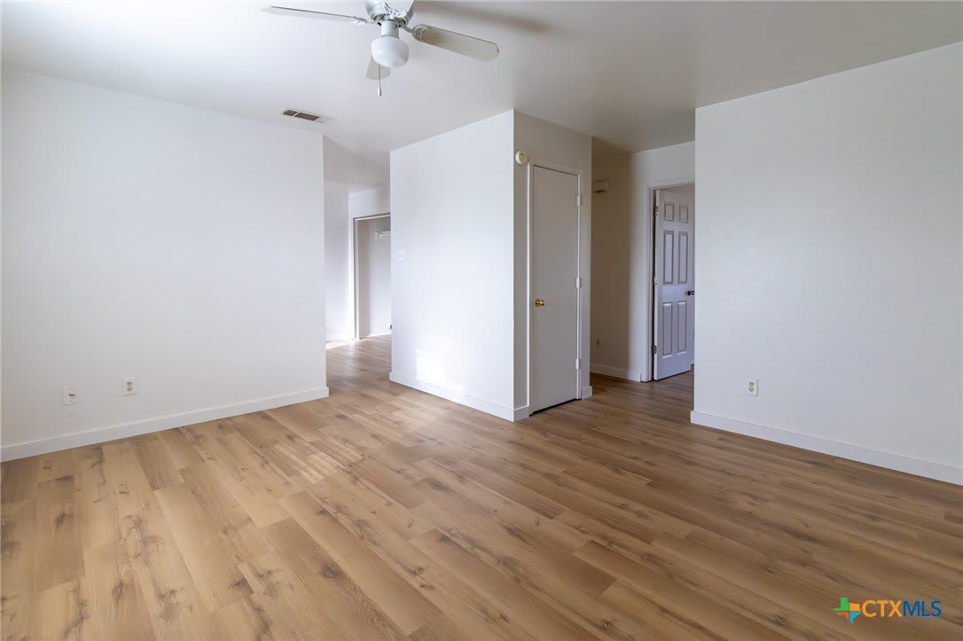 1601 Benttree Drive – photo 2