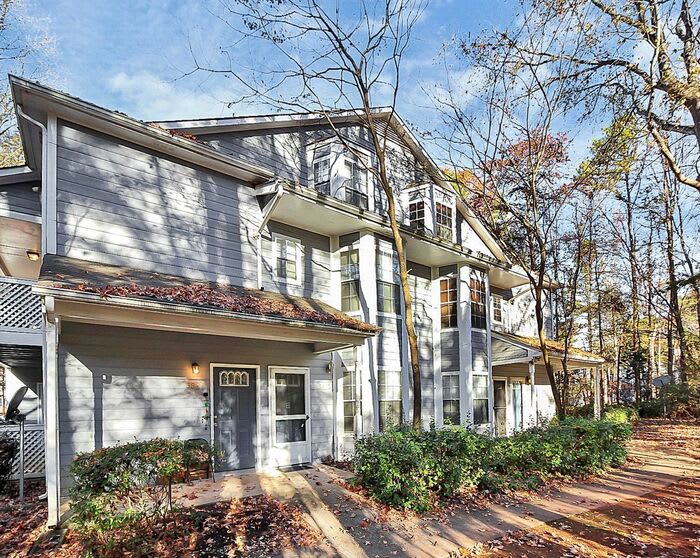 5823 Green Forest Drive – photo 2