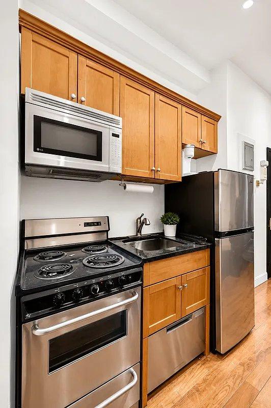 248 Broome Street – photo 4