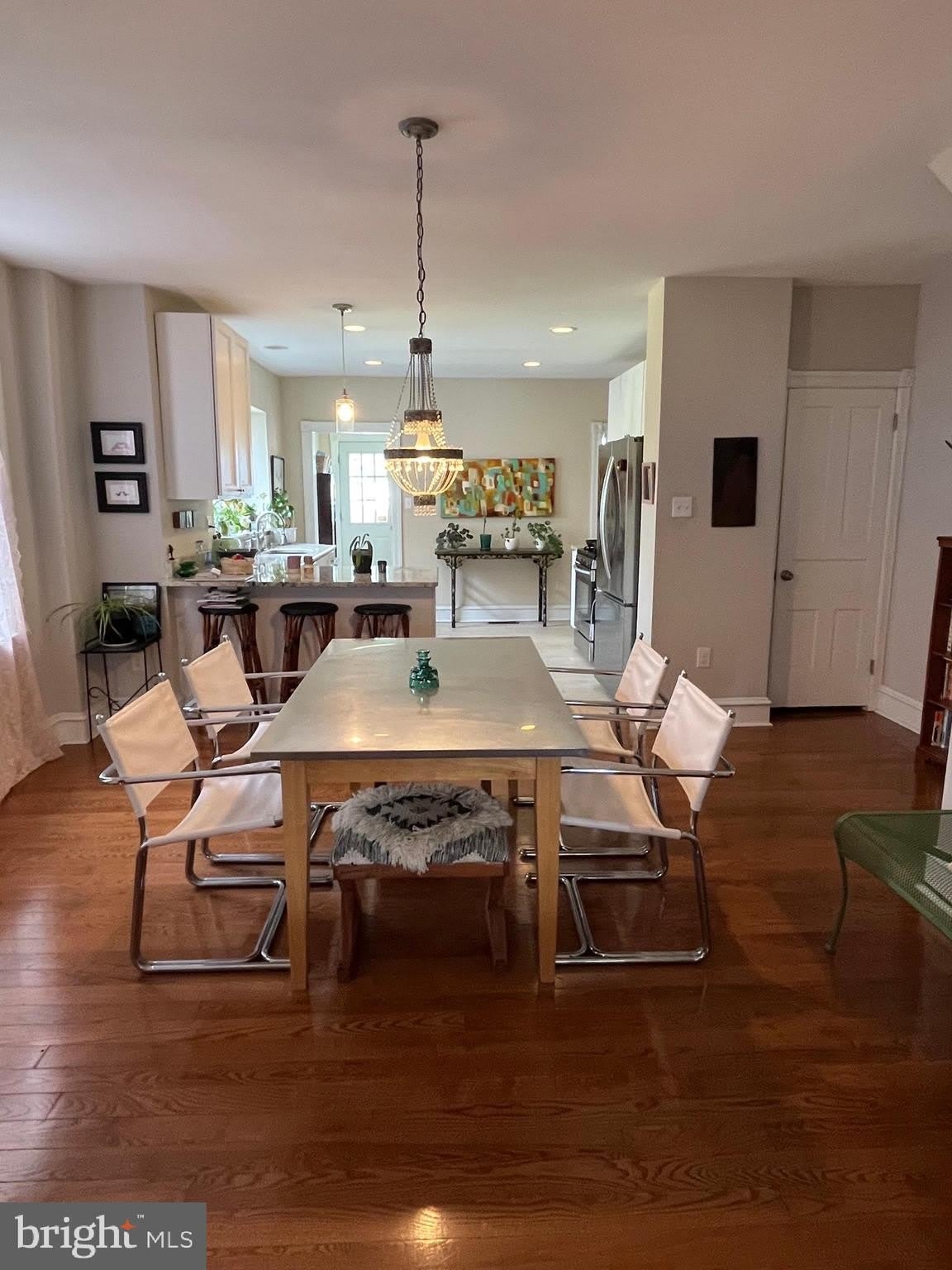 213 Ardmore Avenue – photo 5