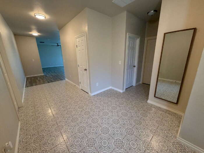 903 Northwest 102nd Street – photo 3