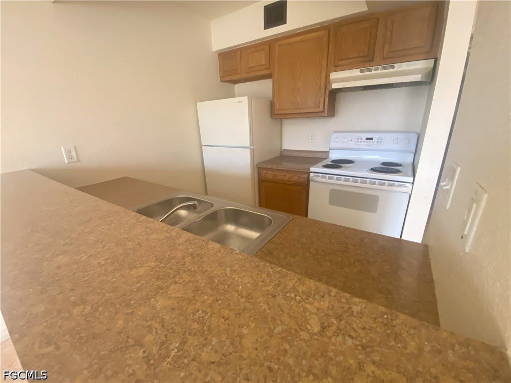 2229 Central Avenue – photo 3