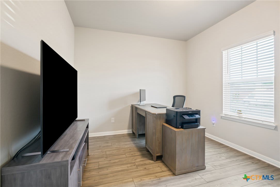 10310 Mager Lane – photo 2