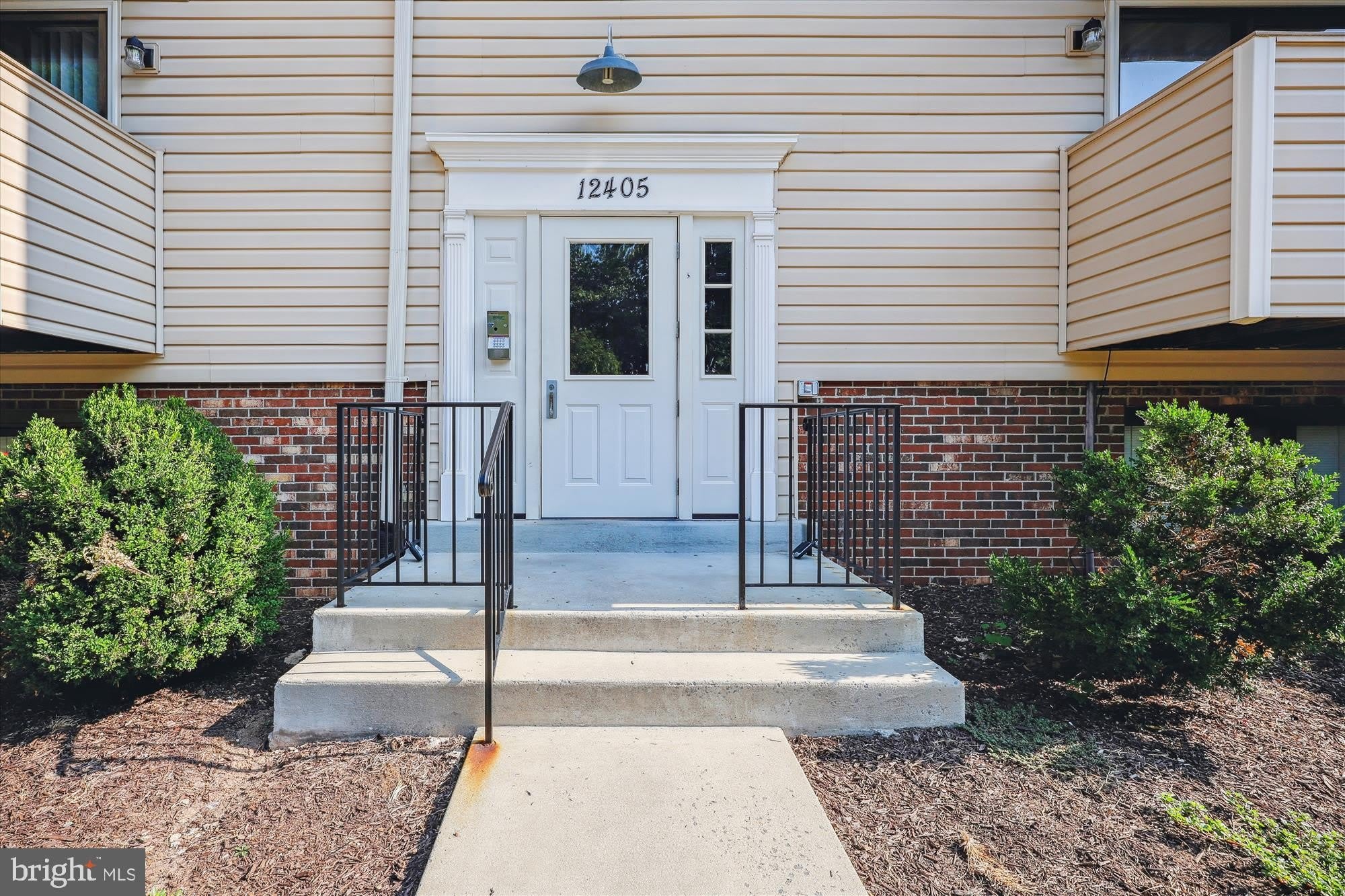 12405 HICKORY TREE Way – photo 2