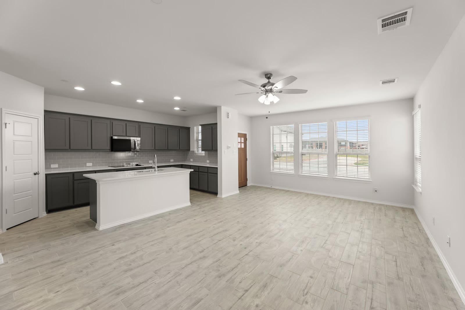 4511 Avion Drive – photo 5
