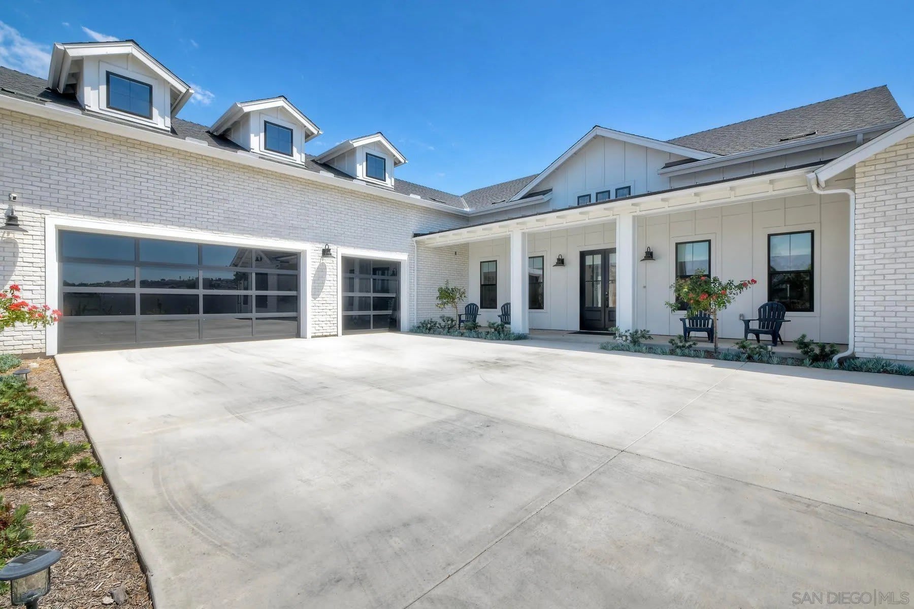655 Hamilton Lane – photo 3