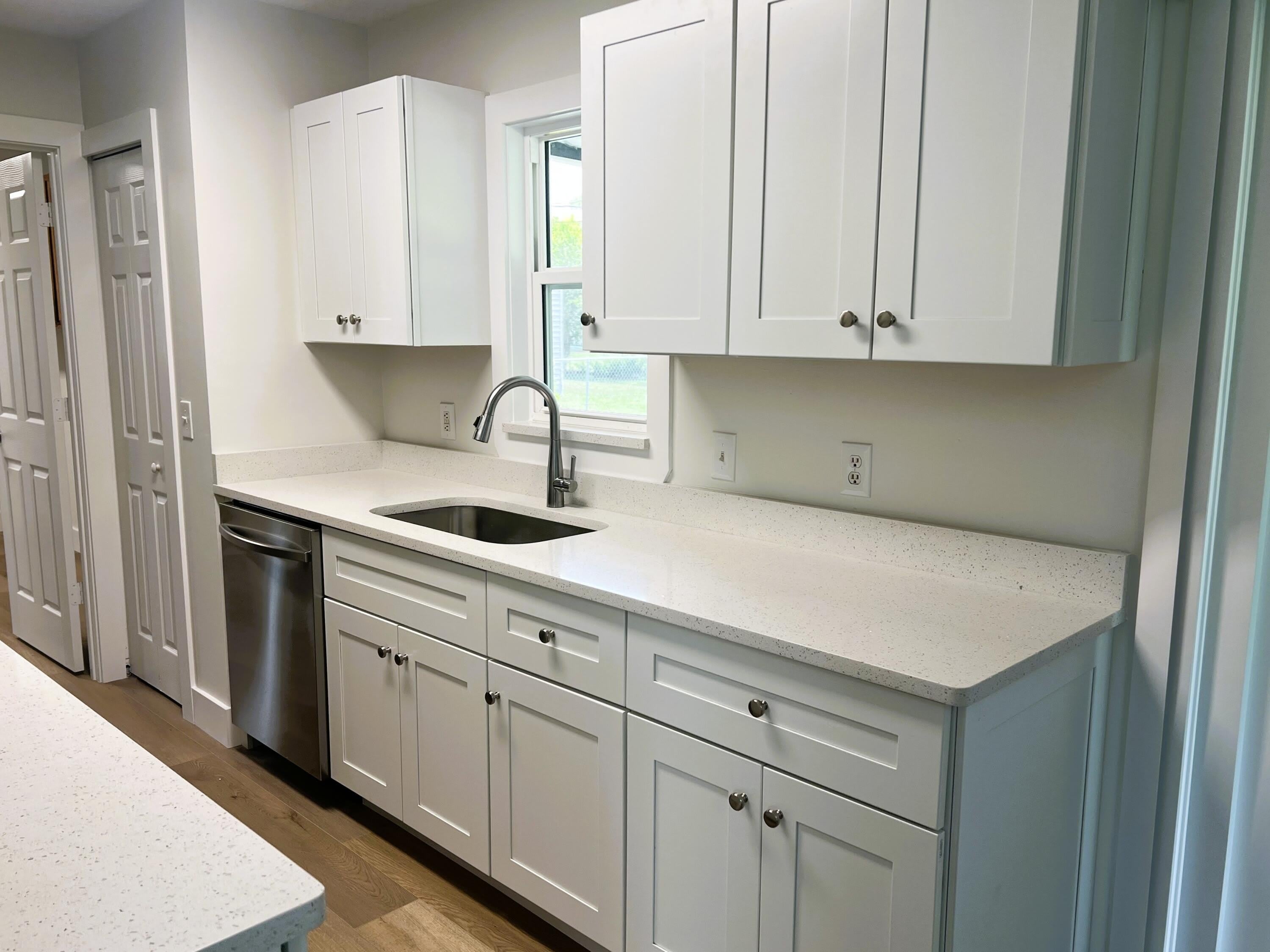 7105 NORTH Boulevard – photo 5