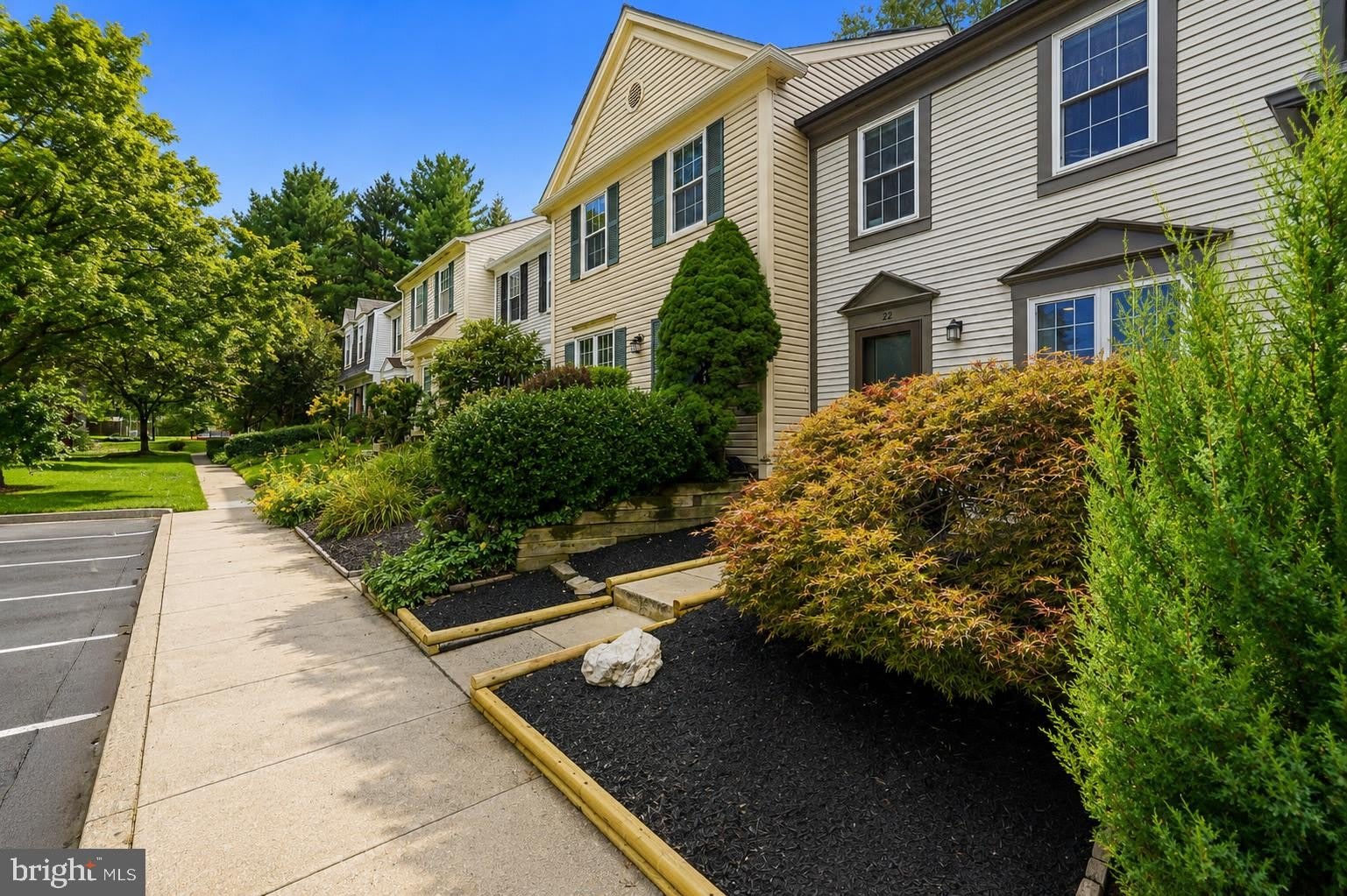 22 HABERSHAM Court – photo 2