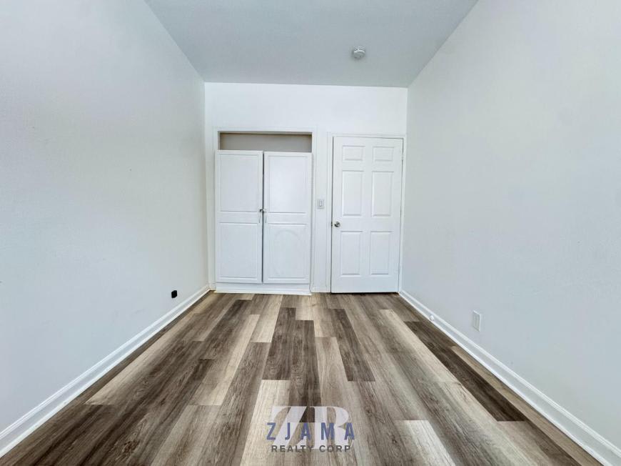 824 McDonald Ave – photo 4