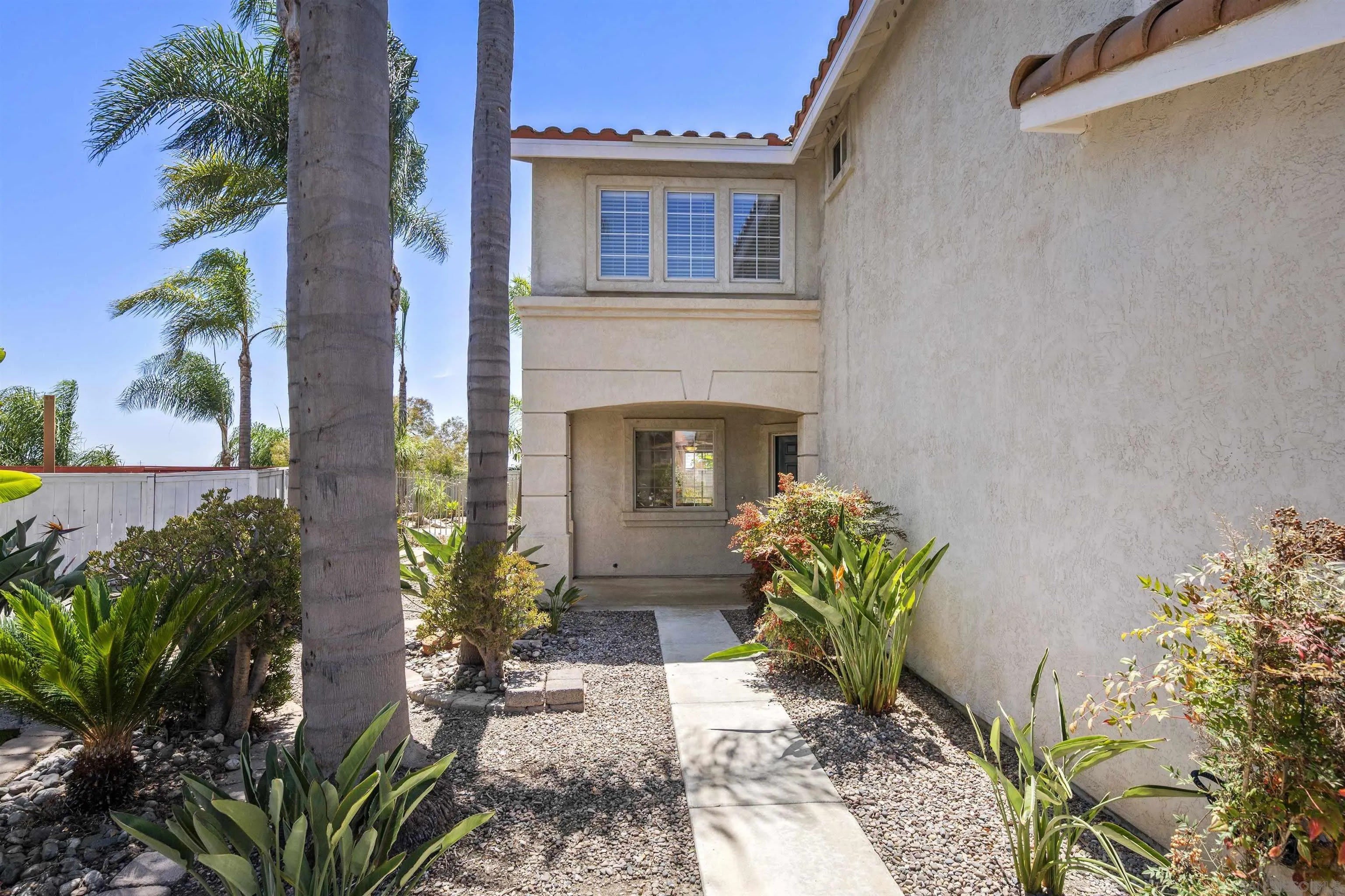 724 Cardona Ave – photo 2