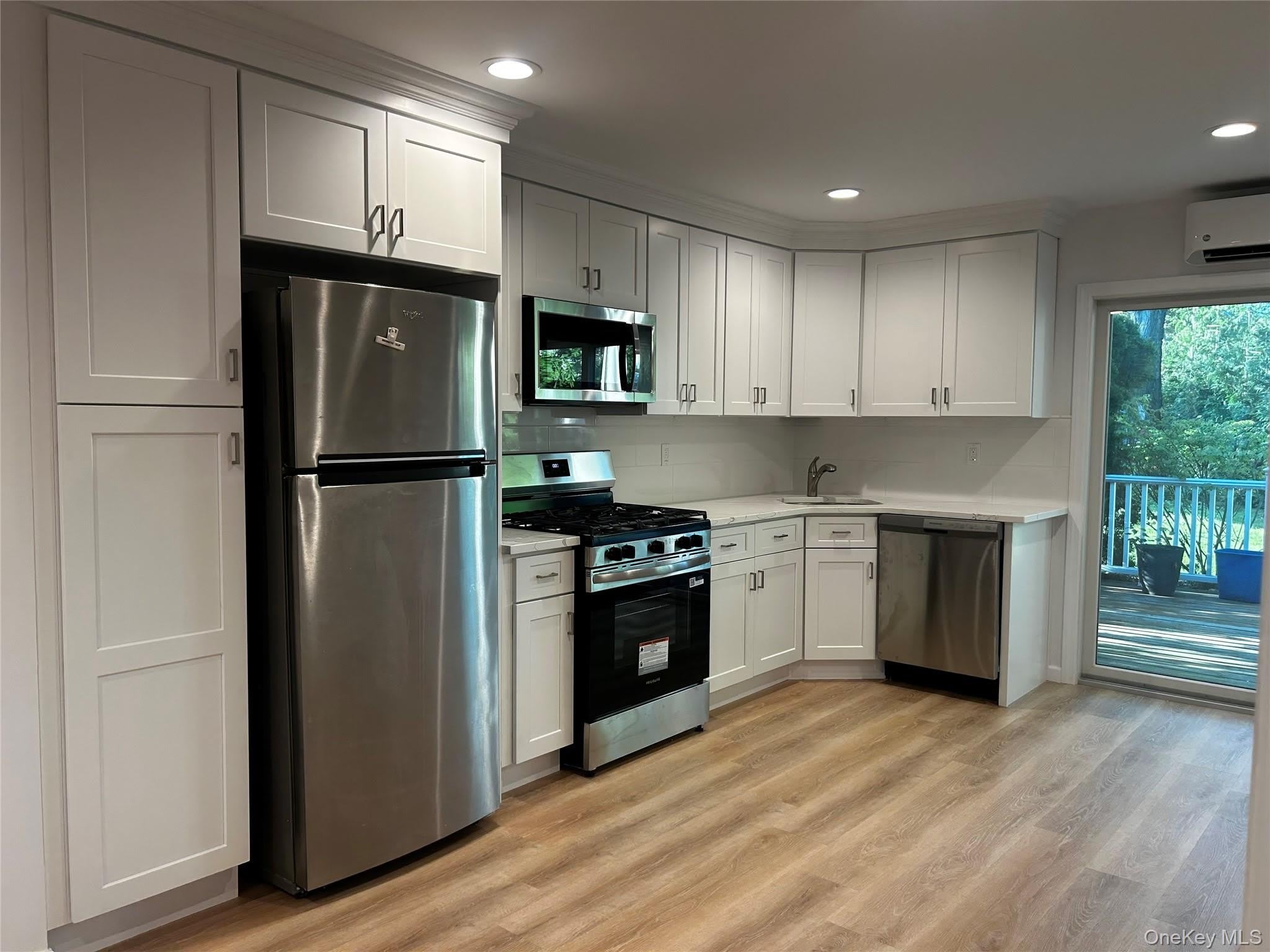 10 Evelyn Drive – photo 5