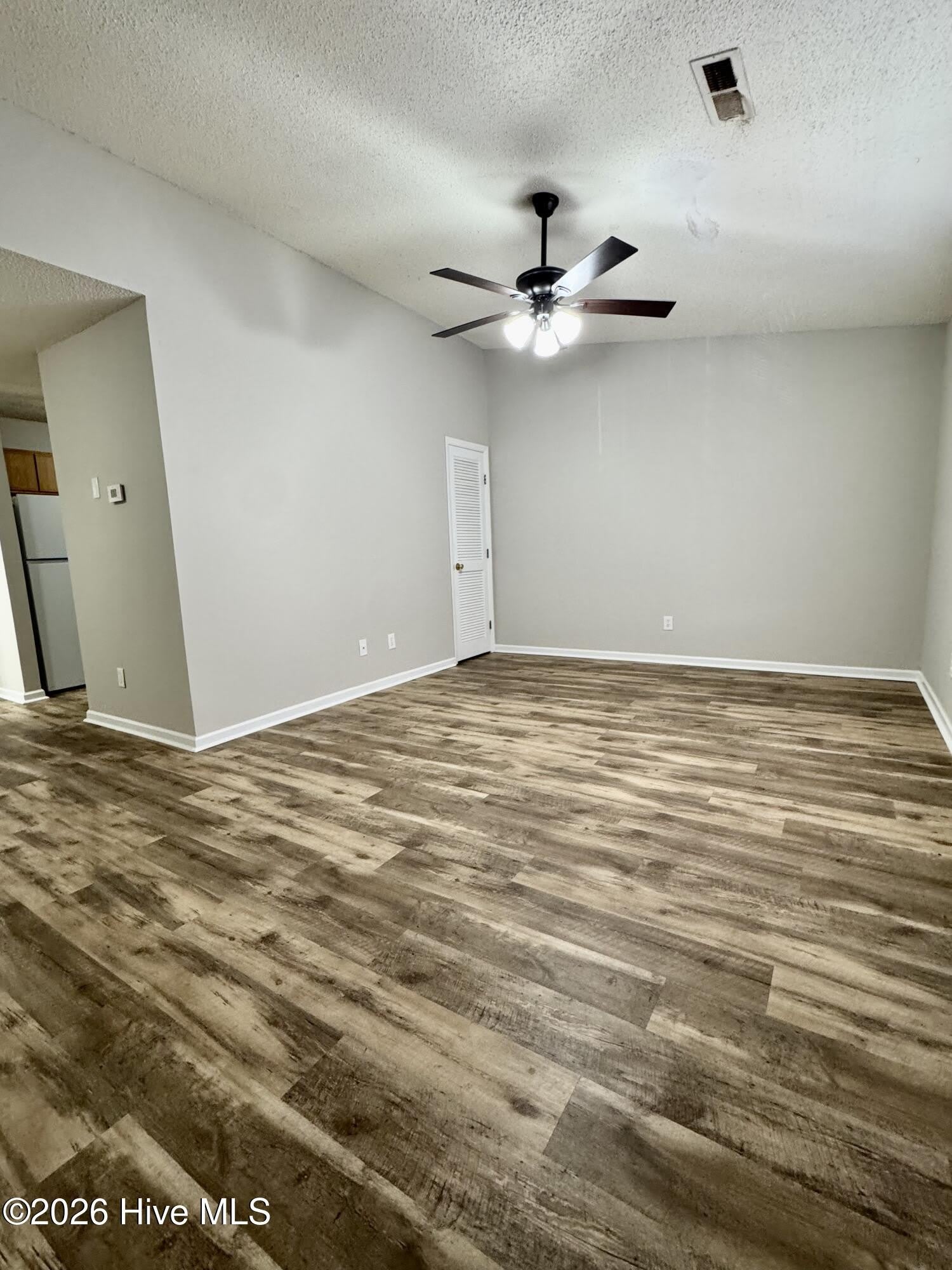 1399 Westpointe Drive – photo 3