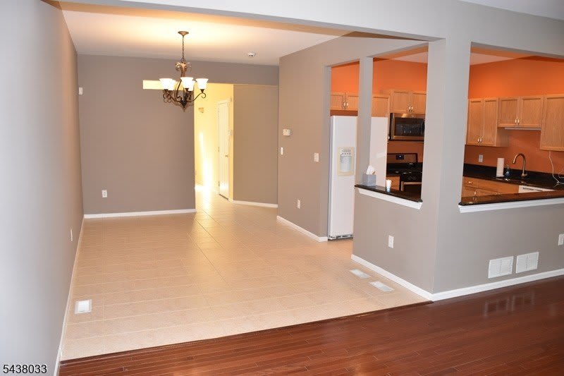 125 Springhill Dr – photo 4