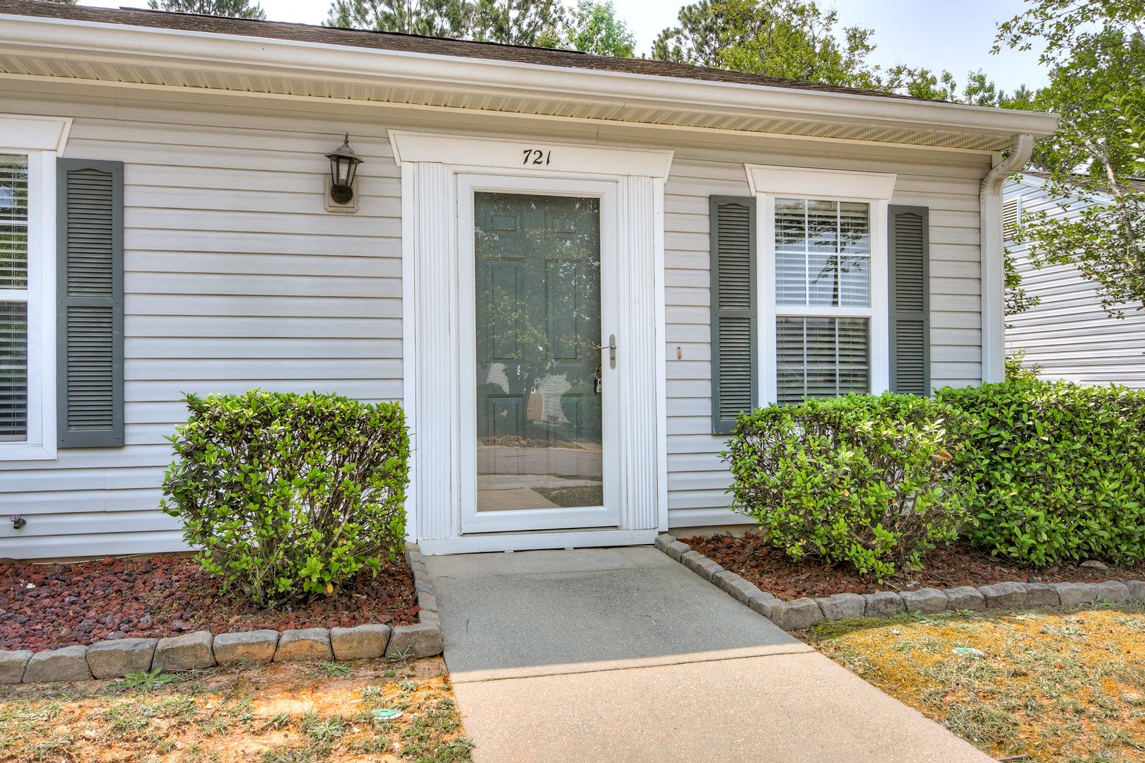 End Unit Townhome Evans – photo 4