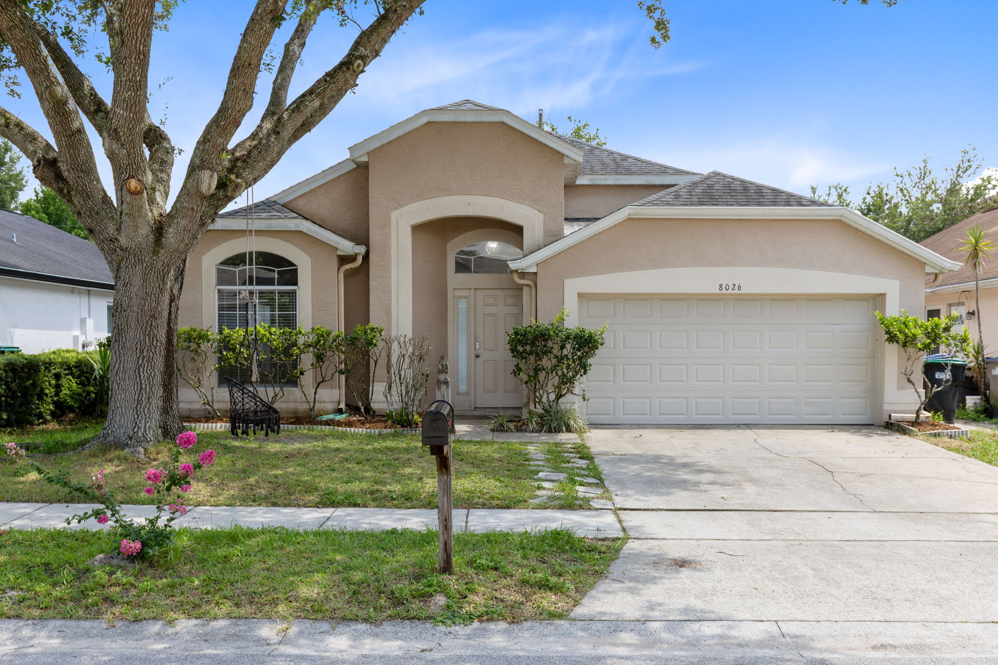 8026 Waldorf Ct – photo 2