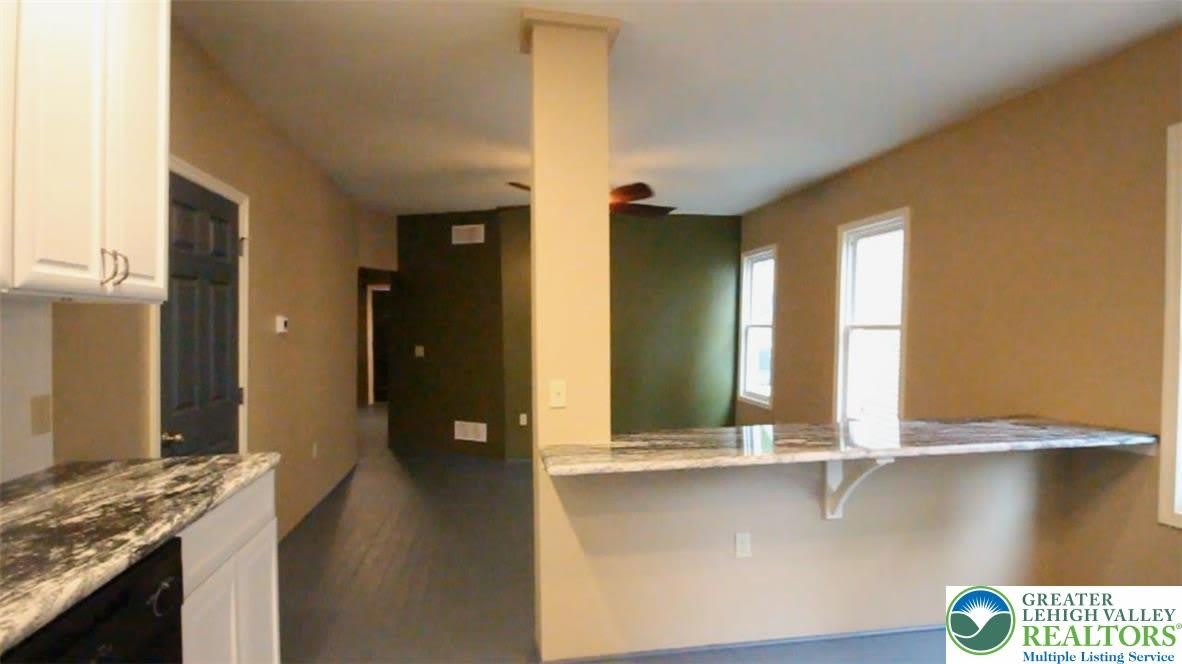 71 W Goepp Street – photo 4