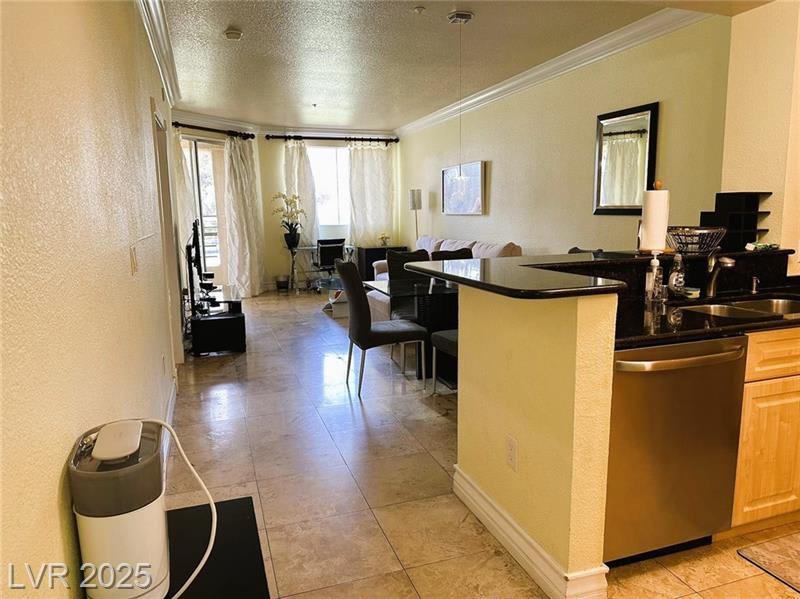 Flamingo Road 220 E 124 1 – photo 5