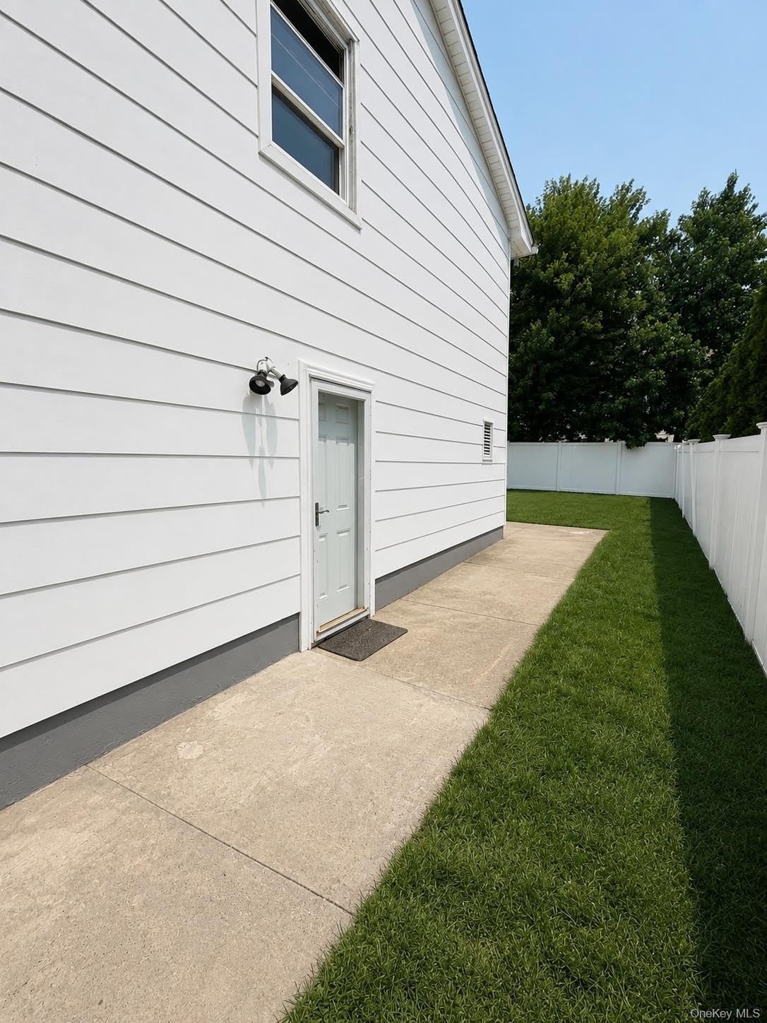 272 Davenport – photo 2