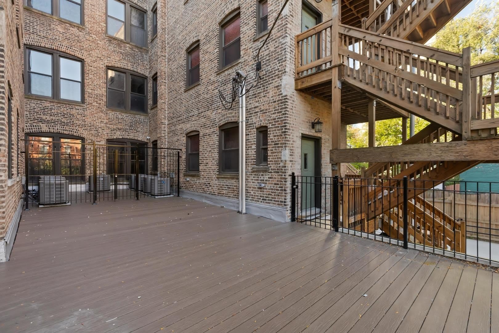 442 E 48th Street – photo 4