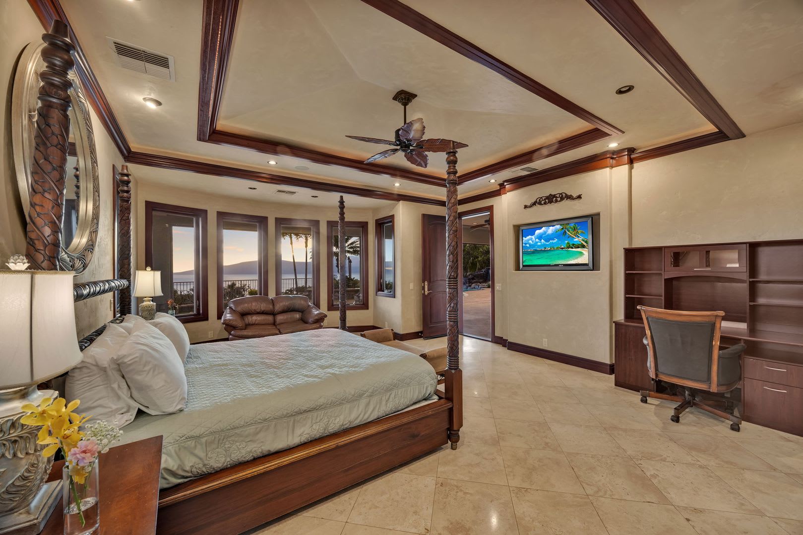 Island Elegance: 4-Bedroom Luxury Retreat with Infinity Pool – photo 5