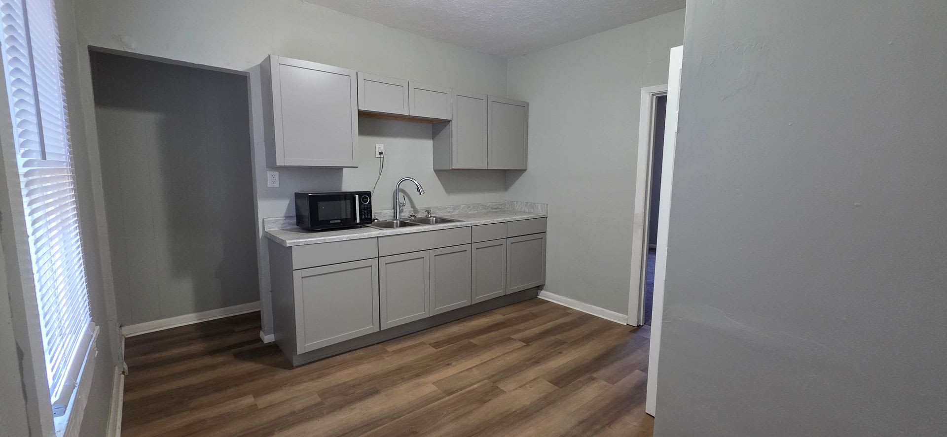 1631 West 7Th Street – photo 5