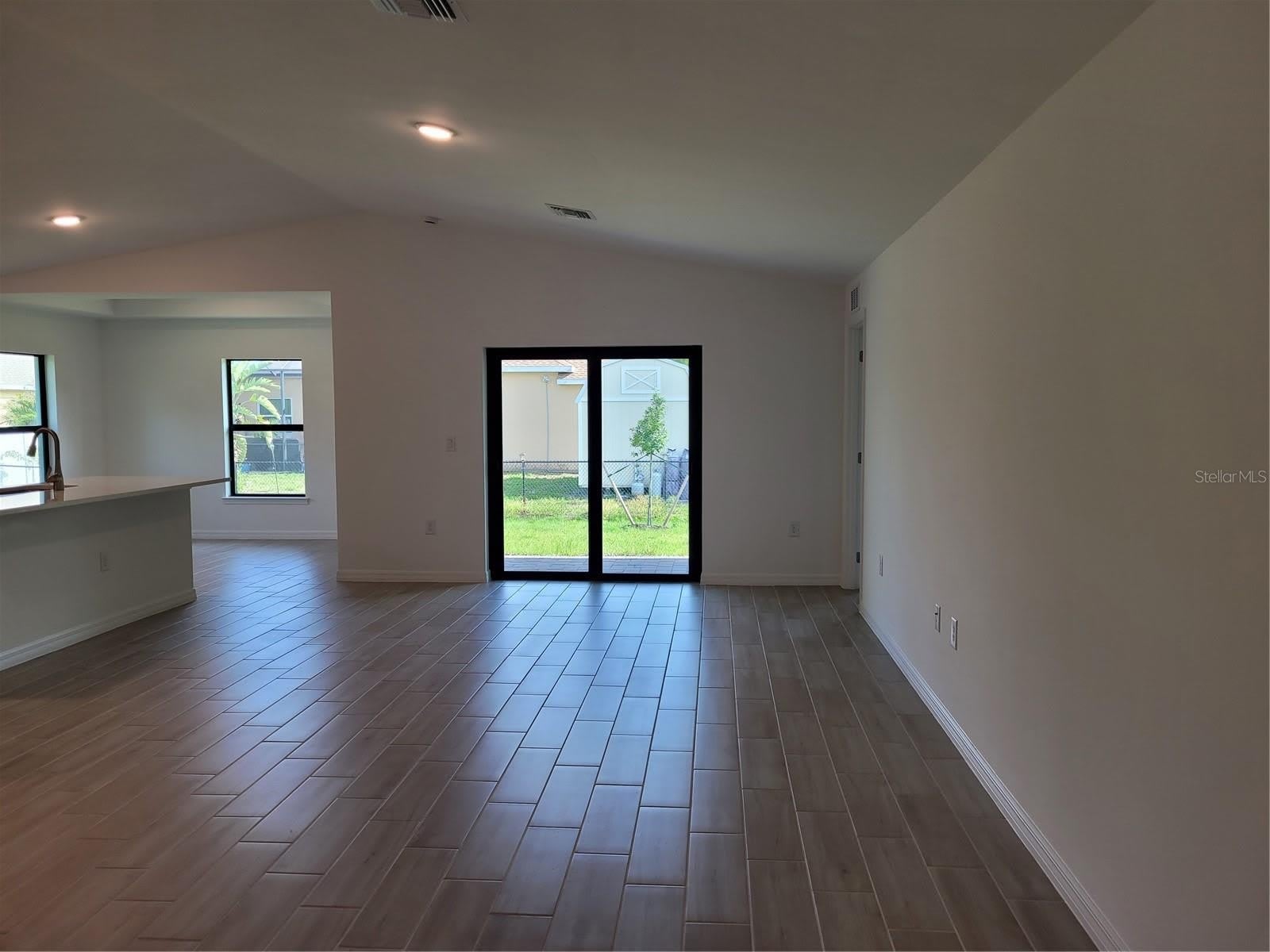 11383 BAGGOT Avenue – photo 2