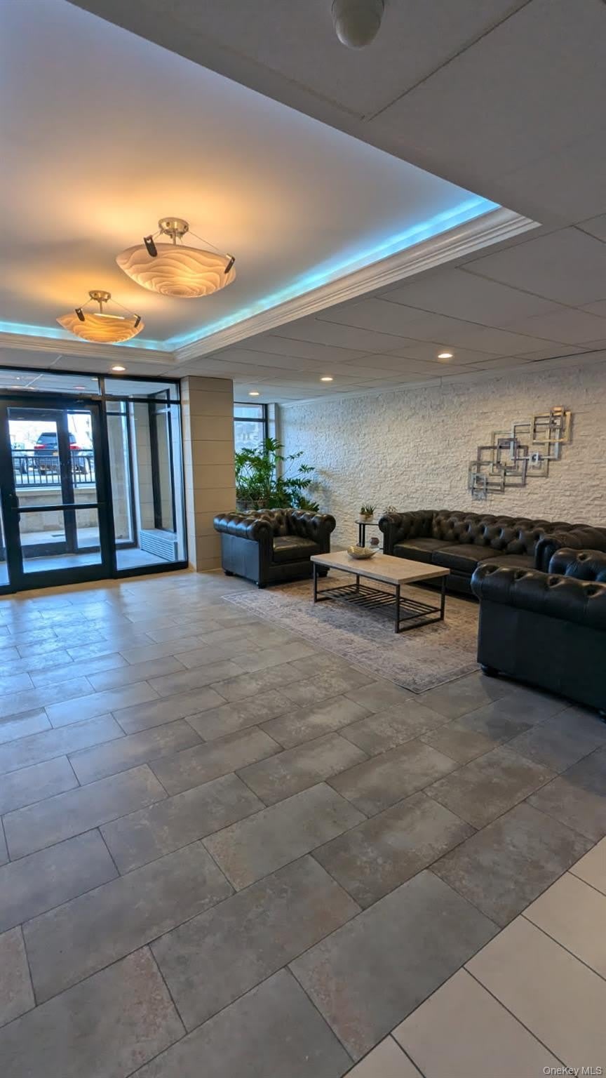 740 East Broadway – photo 4