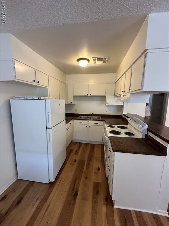 3355 Sylvia Street – photo 3