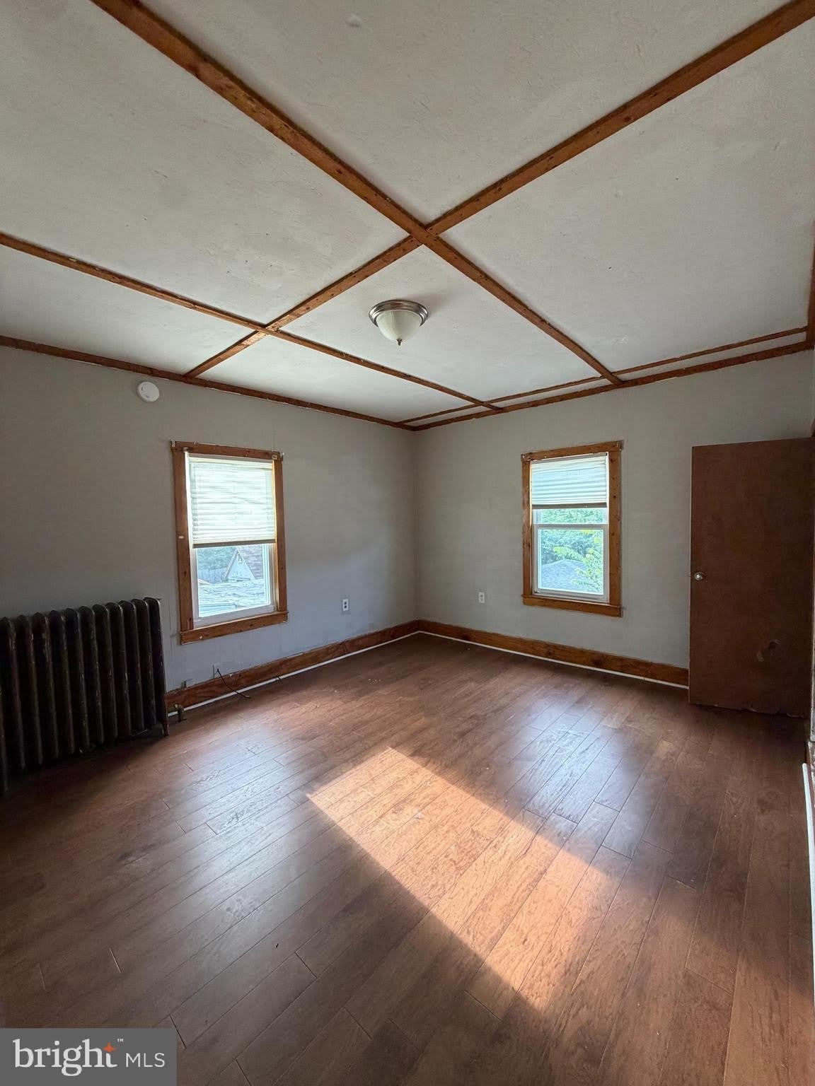 328 E MULBERRY Street – photo 1
